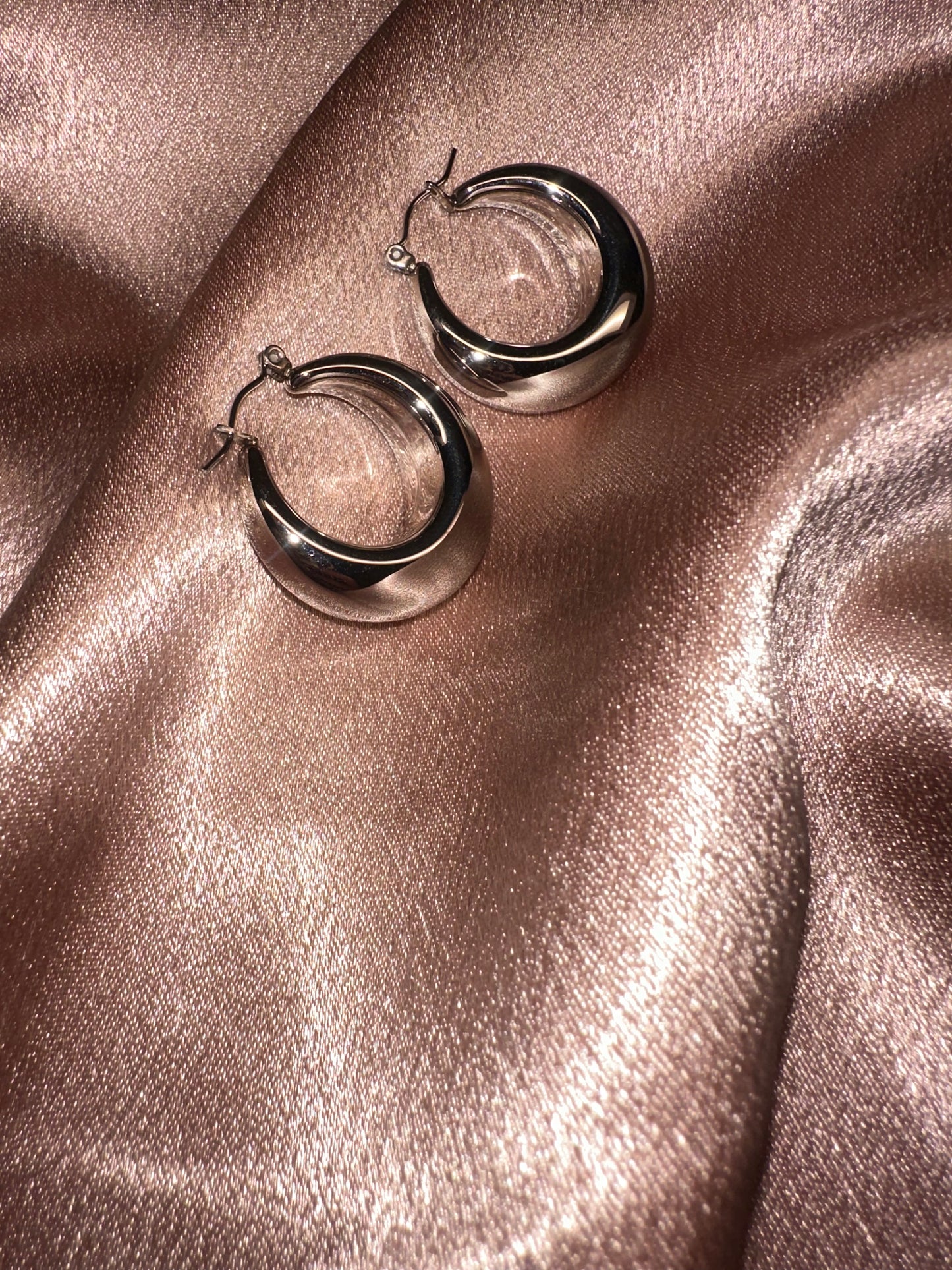 Lia Earrings