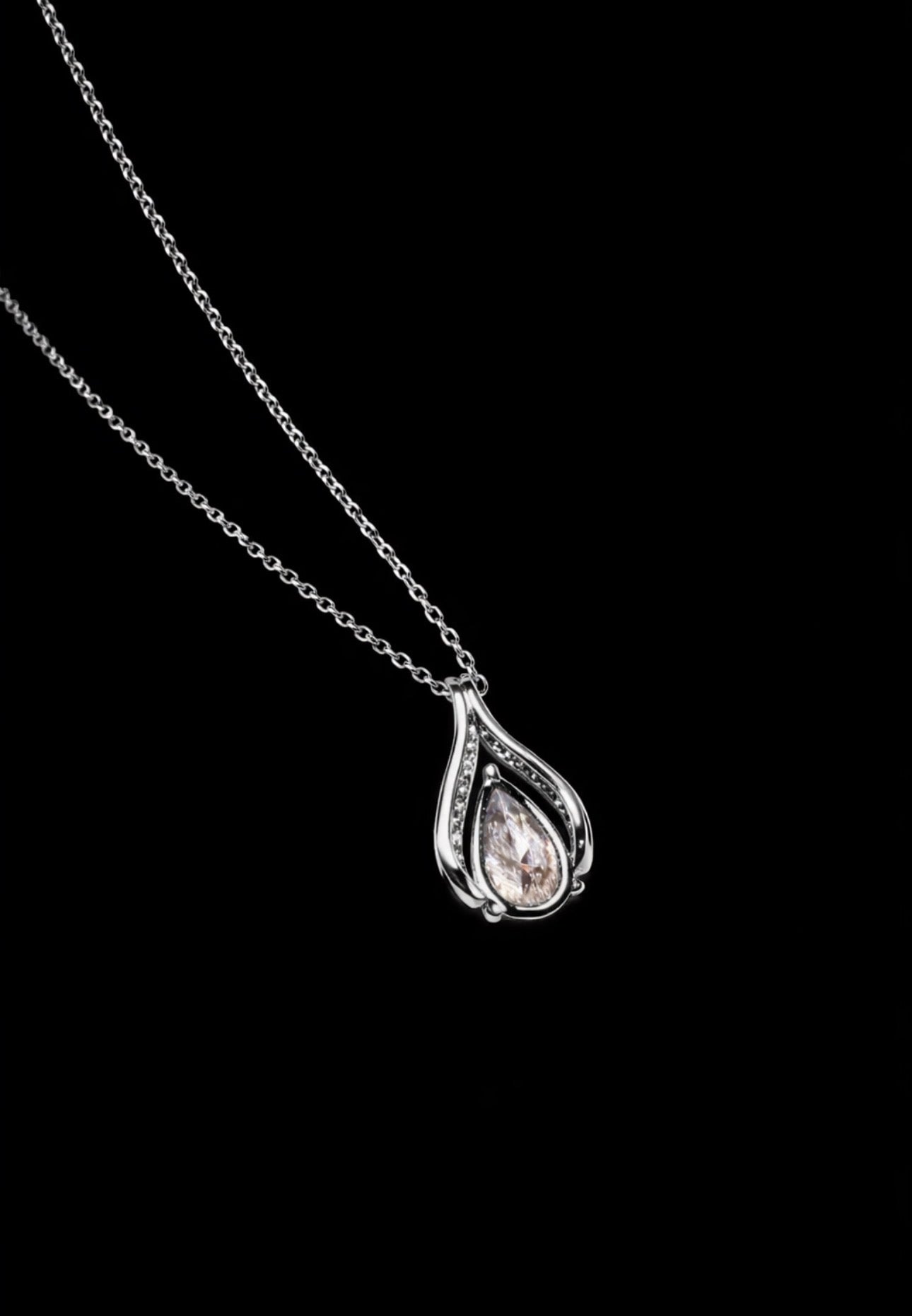 Aura Silver Necklace